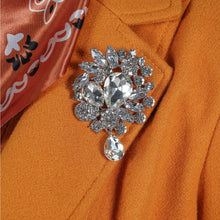 Carregar imagem no visualizador da galeria, FANTASIA ASHLEY GRAHAM RESIDENT EVIL 4 COSPLAY PROFISSIONAL