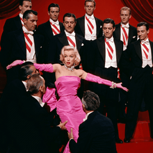 Carregar imagem no visualizador da galeria, Vestido Rosa Marilyn Monroe com Luvas e Laço