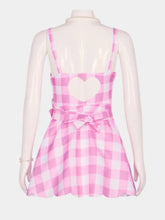 Carregar imagem no visualizador da galeria, FANTASIA BARBIE MOVIE 2023 - VESTIDO XADREZ CURTO
