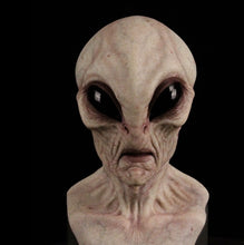 Carregar imagem no visualizador da galeria, MÁSCARA ALIEN REALISTA - 100% SILICONE