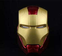 Carregar imagem no visualizador da galeria, CAPACETE MÁSCARA HOMEM DE FERRO COM LED
