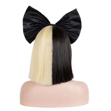 Carregar imagem no visualizador da galeria, PERUCA SIA - CANTORA