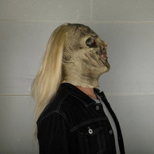 Carregar imagem no visualizador da galeria, MÁSCARA ZUMBI WALKING DEAD COSPLAY