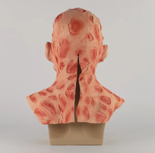 Carregar imagem no visualizador da galeria, MÁSCARA FREDDY KRUEGER COSPLAY