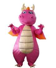 Carregar imagem no visualizador da galeria, FANTASIA MASCOTE DRAGÃO ROSA