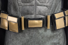 Carregar imagem no visualizador da galeria, FANTASIA PROFISSIONAL BATMAN - LIGA DA JUSTIÇA COSPLAY