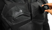 Carregar imagem no visualizador da galeria, FANTASIA COMPLETA THE BATMAN 2022 COSPLAY PROFISSIONAL