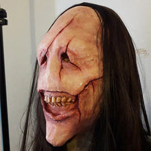 Carregar imagem no visualizador da galeria, MÁSCARA SMILEY REALISTA
