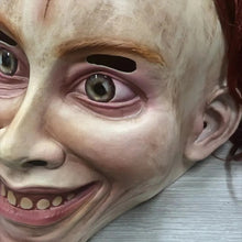 Carregar imagem no visualizador da galeria, MÁSCARA A MORTE DO DEMÔNIO
