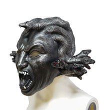 Carregar imagem no visualizador da galeria, Máscara Medusa Evil
