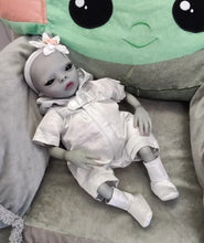 Carregar imagem no visualizador da galeria, BEBÊ ALIEN MENINA REBORN
