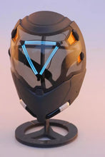 Carregar imagem no visualizador da galeria, MÁSCARA CAPACETE JOGO OVERWATCH LED
