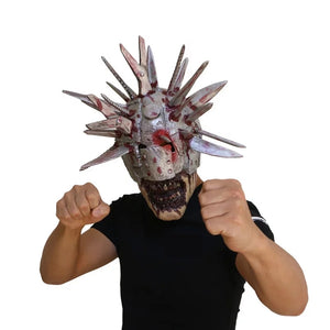MÁSCARA ZUMBI COM FACAS