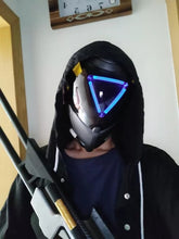 Carregar imagem no visualizador da galeria, MÁSCARA CAPACETE JOGO OVERWATCH LED
