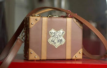 Carregar imagem no visualizador da galeria, MALA BOLSA HOGWARTS HARRY POTTER

