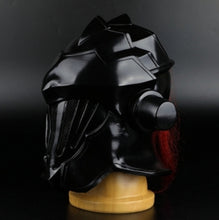Carregar imagem no visualizador da galeria, MÁSCARA O MATADOR DE GOBLINS - GOBLIN SLAYER PVC
