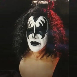 MÁSCARA GENE SIMMONS - KISS COM PEITORAL