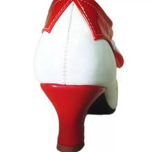 Carregar imagem no visualizador da galeria, BOTAS PALHAÇO PENNYWISE  - CAPÍTULO DOIS
